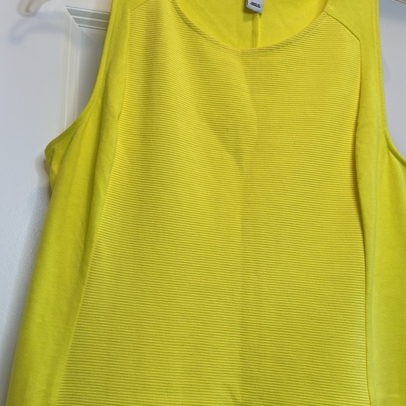 New Old Navy yellow ribbed dress size medium - Picture 2 of 5